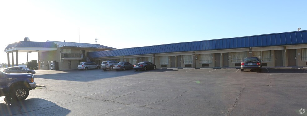 1414 John Harden Dr, Jacksonville, AR à vendre - Photo de l’immeuble – Image 2 sur 10
