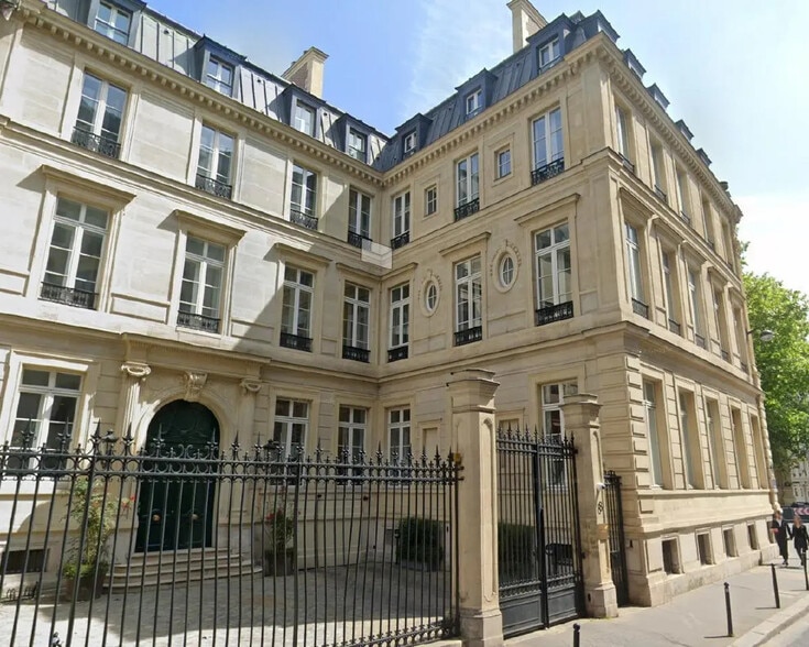 8 Rue De Presbourg, Paris à louer - Photo de l’immeuble – Image 1 sur 1