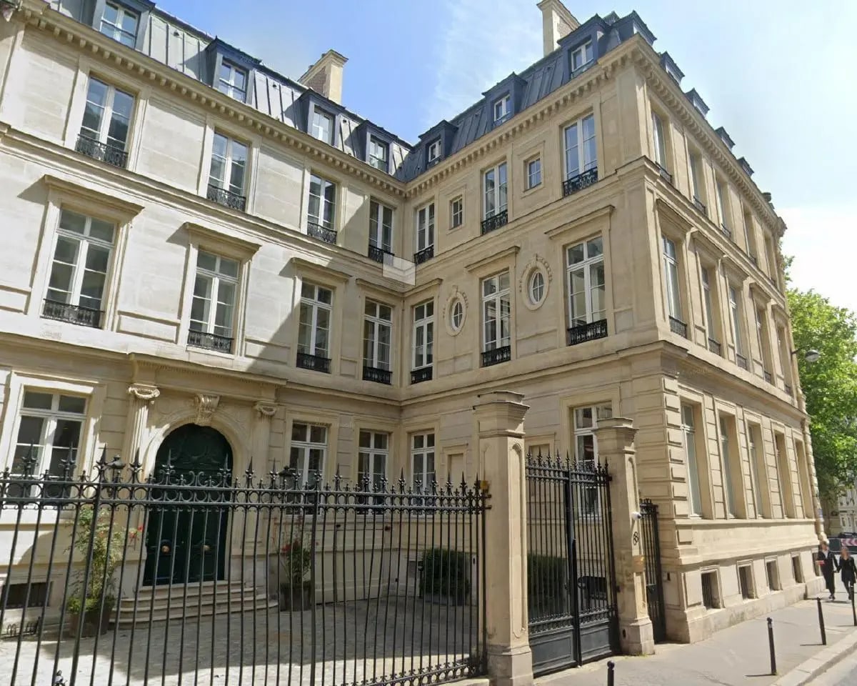 8 Rue De Presbourg, Paris à louer Photo de l’immeuble– Image 1 sur 2