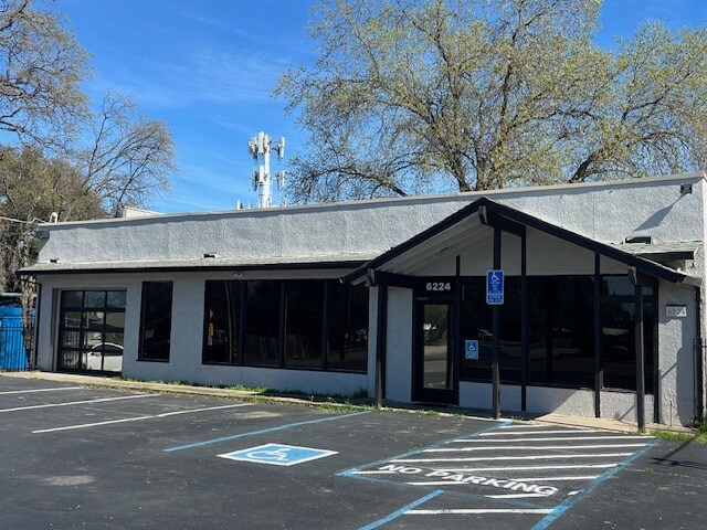 6224 Walnut Ave, Orangevale, CA à vendre - Photo de l’immeuble – Image 3 sur 13