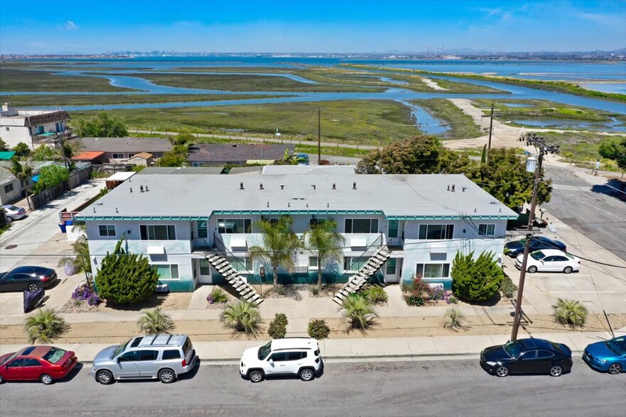 786 Basswood Ave, Imperial Beach, CA à vendre - Photo de l’immeuble – Image 1 sur 12