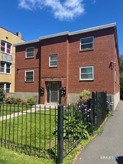 174-176 Hillside Ave, Hartford, CT à vendre Photo principale– Image 1 sur 15