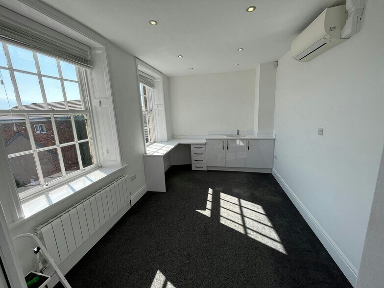 60 Chestergate, Macclesfield à louer - Photo de l’immeuble – Image 3 sur 25