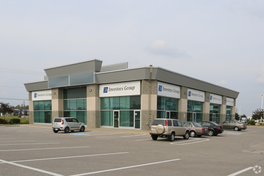 138 Commerce Park Dr, Barrie, ON à louer - Photo principale – Image 1 sur 3