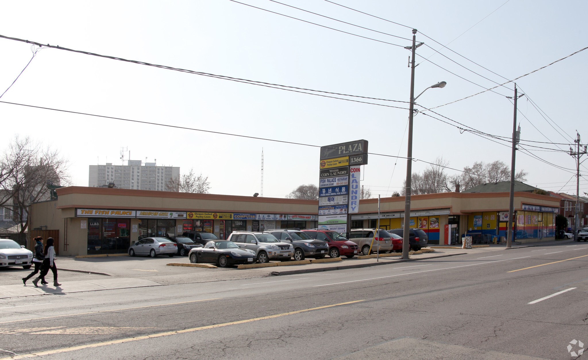 1356-1370 Weston Rd, Toronto, ON à louer Photo de l’immeuble– Image 1 sur 6