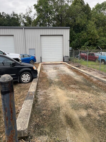 30 Bridge Ct, Sumter, SC à louer - Photo de l’immeuble – Image 3 sur 6