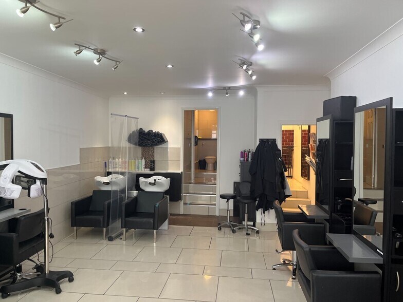 Music Hall Ln, Dunfermline à louer - Photo de l’immeuble – Image 3 sur 5