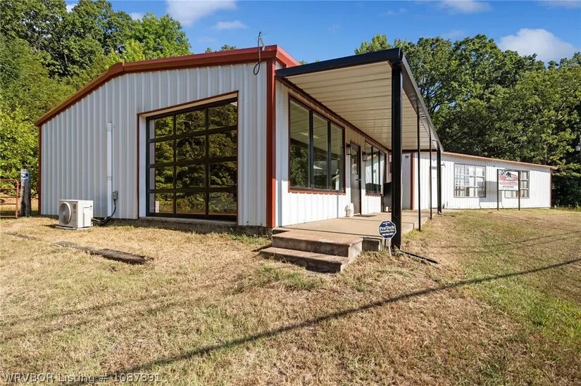 10425 N Highway 71, Mountainburg, AR à vendre - Photo de l’immeuble – Image 2 sur 43