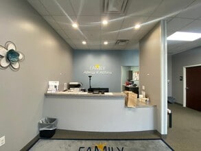 13400 Tegler Dr, Noblesville, IN à louer Photo de l’immeuble– Image 2 sur 10