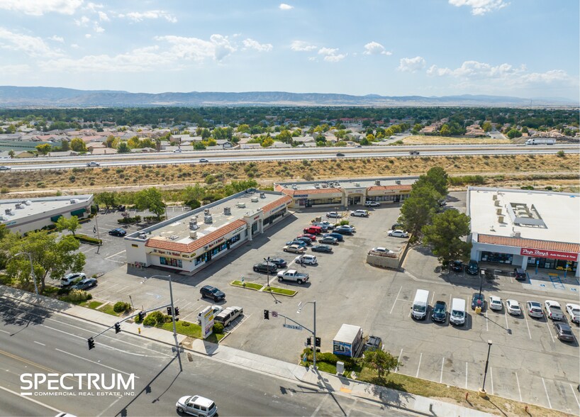 44201-44227 20th St W, Lancaster, CA à louer - Photo de l’immeuble – Image 3 sur 9