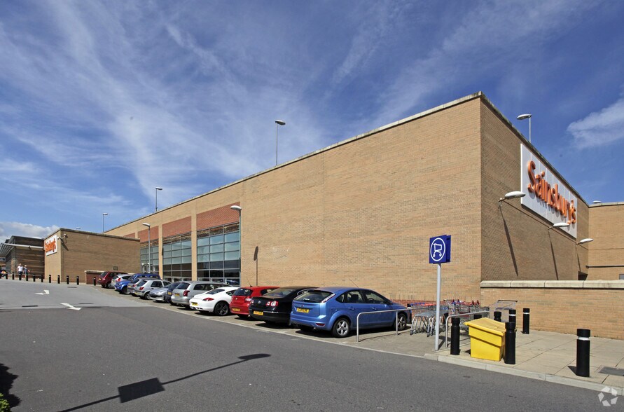 Crystal Peaks Shopping, Sheffield à vendre - Photo de l’immeuble – Image 3 sur 12