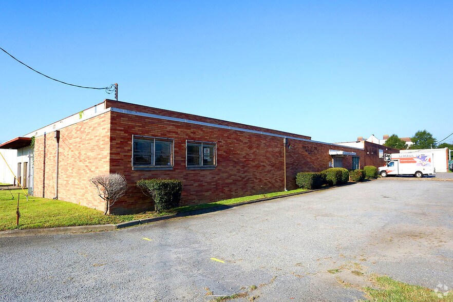 1021 E Princess Anne Rd, Norfolk, VA à vendre - Photo principale – Image 1 sur 7
