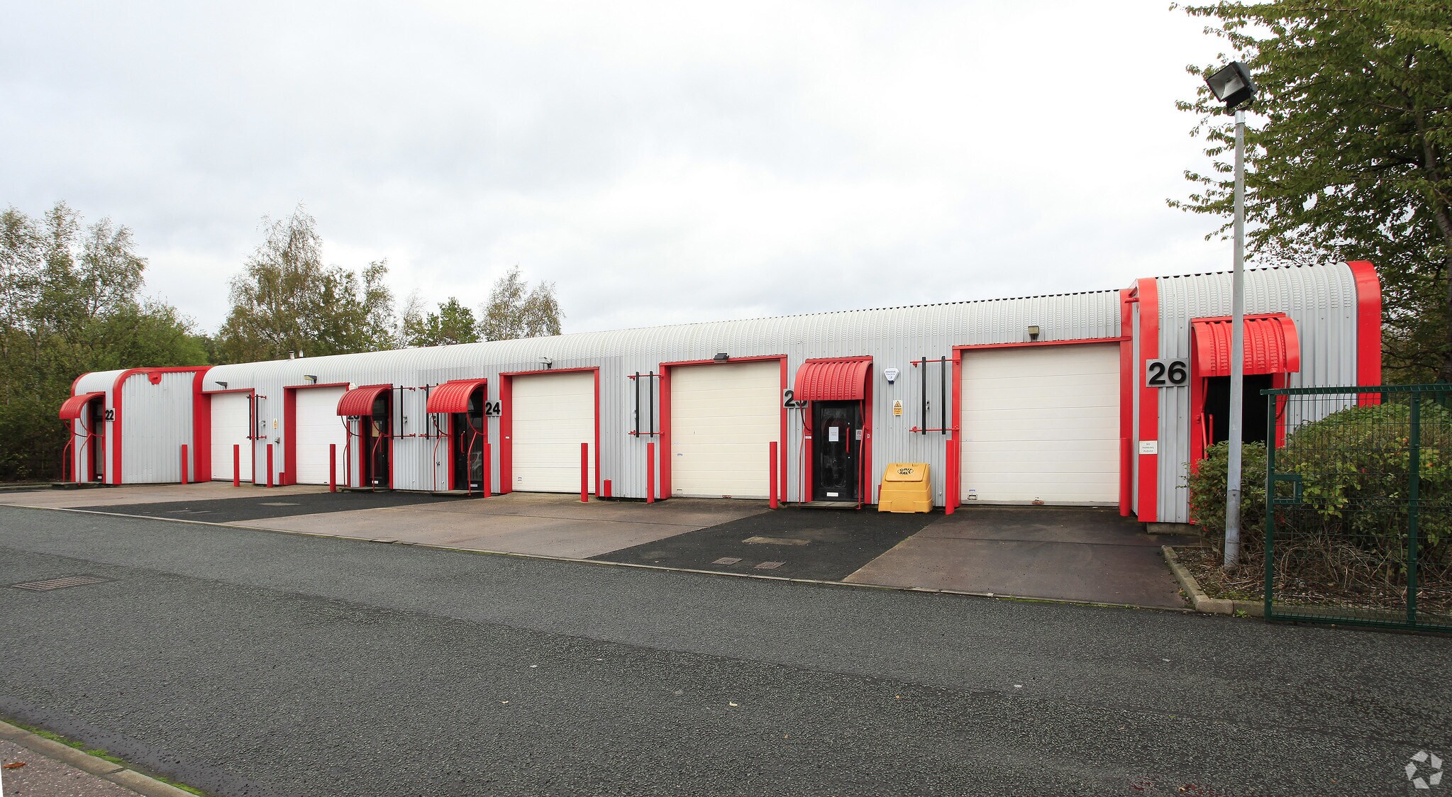Leacroft Rd, Warrington à louer Photo principale– Image 1 sur 4