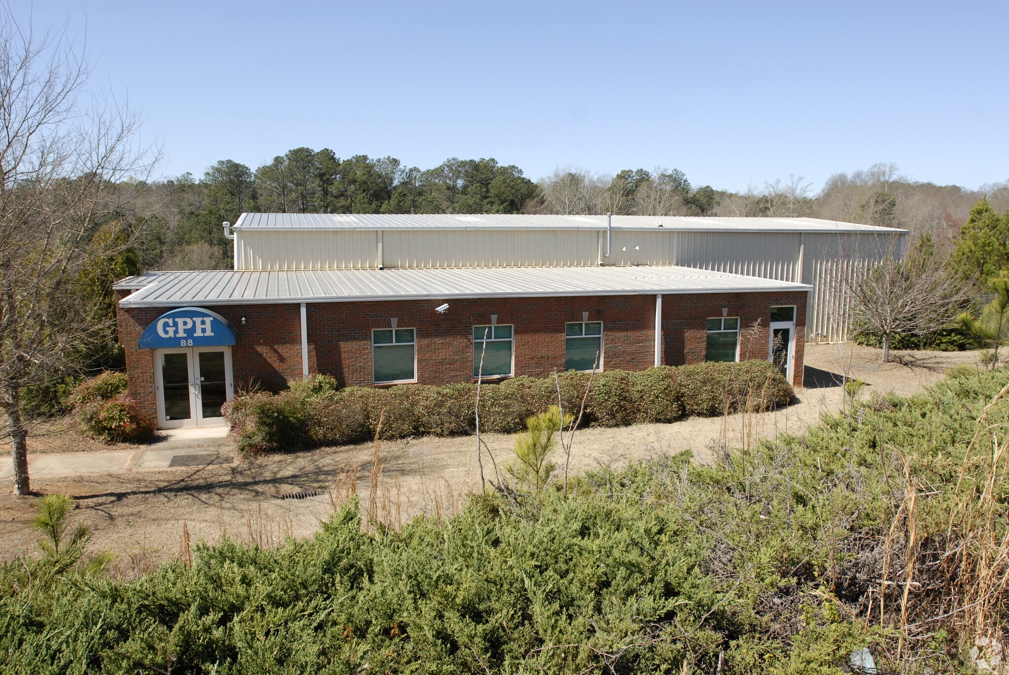 88 Hickory Springs Ind Dr, Canton, GA à louer Photo principale– Image 1 sur 5