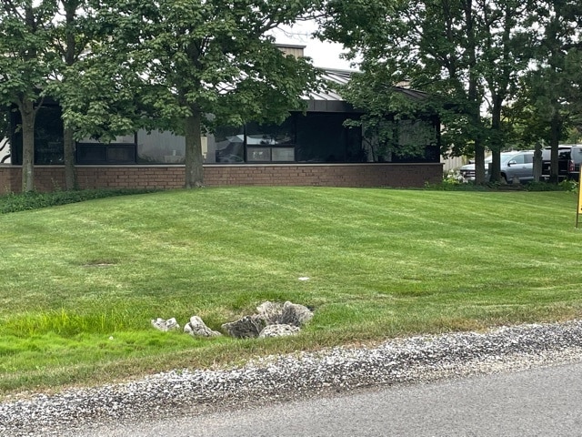 28846 N Nagel Ct, Lake Bluff, IL à louer - Photo de l’immeuble – Image 2 sur 13
