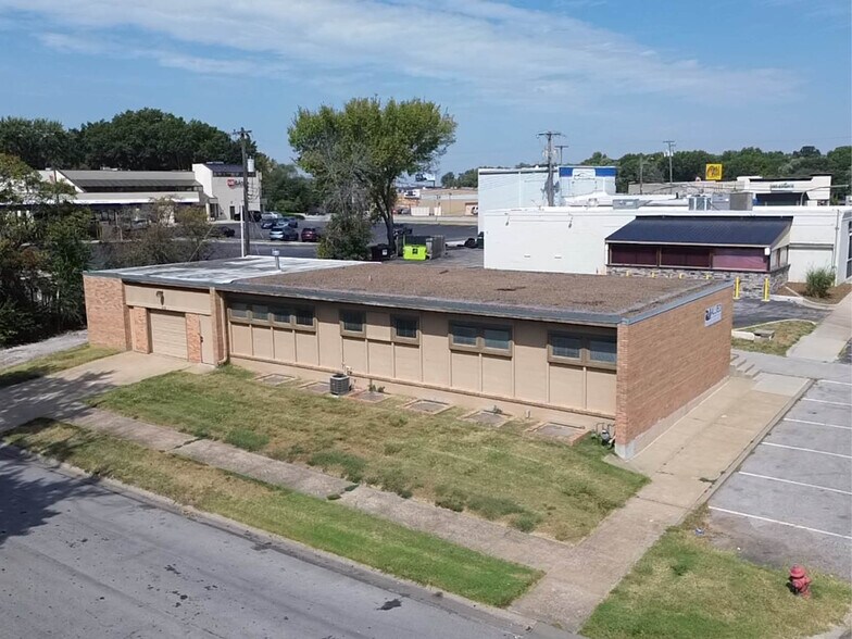 9118 E 72nd Ter, Raytown, MO à vendre - Photo de l’immeuble – Image 1 sur 3