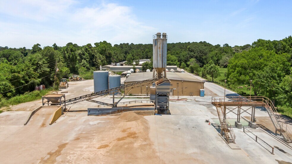 3301 Beaumont Ave, Liberty, TX à vendre - Photo principale – Image 1 sur 9