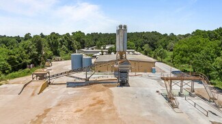 Plus de détails pour 3301 Beaumont Ave, Liberty, TX - Industriel/Logistique à vendre