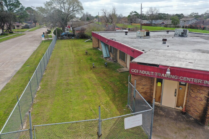 11526 Walters Rd, Houston, TX à vendre - Photo de l’immeuble – Image 3 sur 9