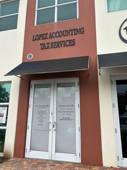 3408 W 84th St, Hialeah, FL à louer - Photo de l’immeuble – Image 3 sur 9