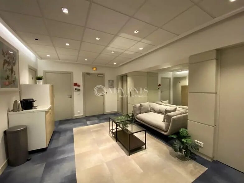 Espace de coworking dans Paris à louer - Photo de l’immeuble – Image 3 sur 9