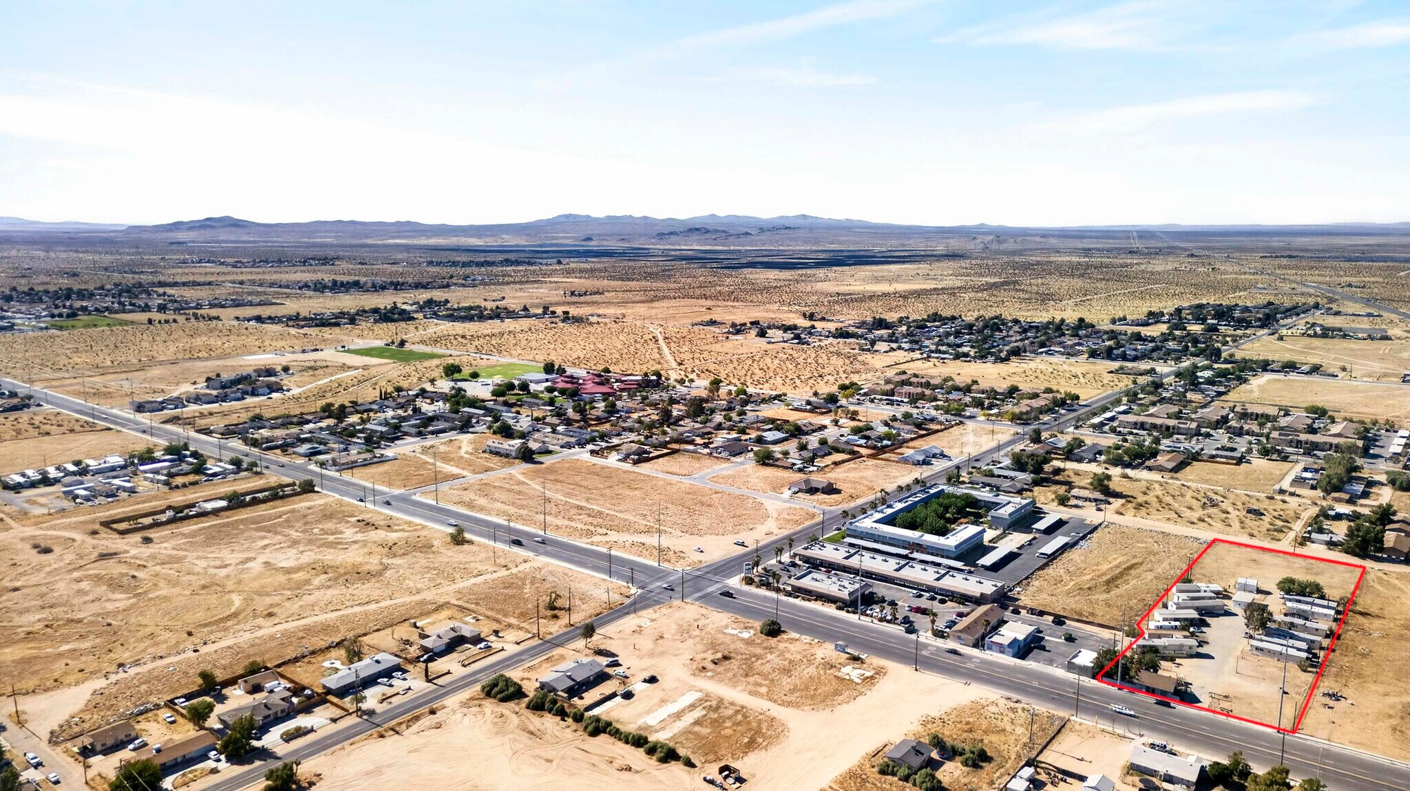11398 B Bartlett Ave, Adelanto, CA à vendre Photo de l’immeuble– Image 1 sur 87