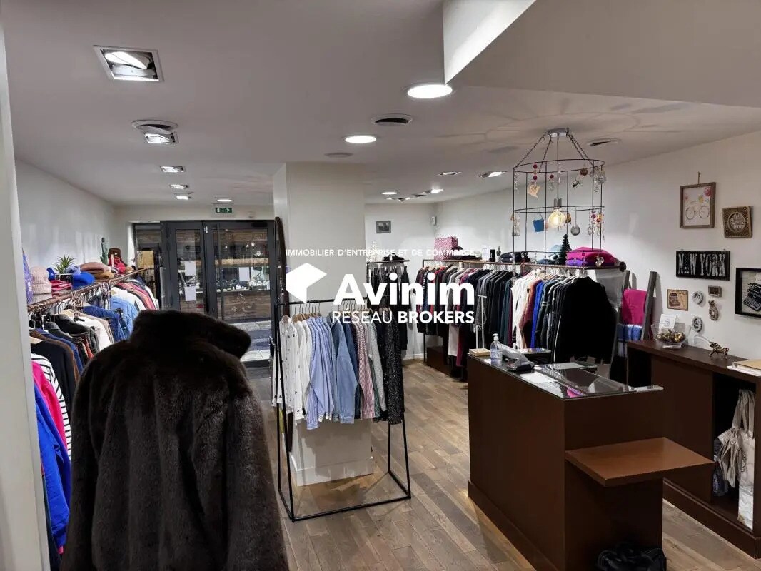 Local commercial dans Orange à louer Photo de l’immeuble– Image 1 sur 7