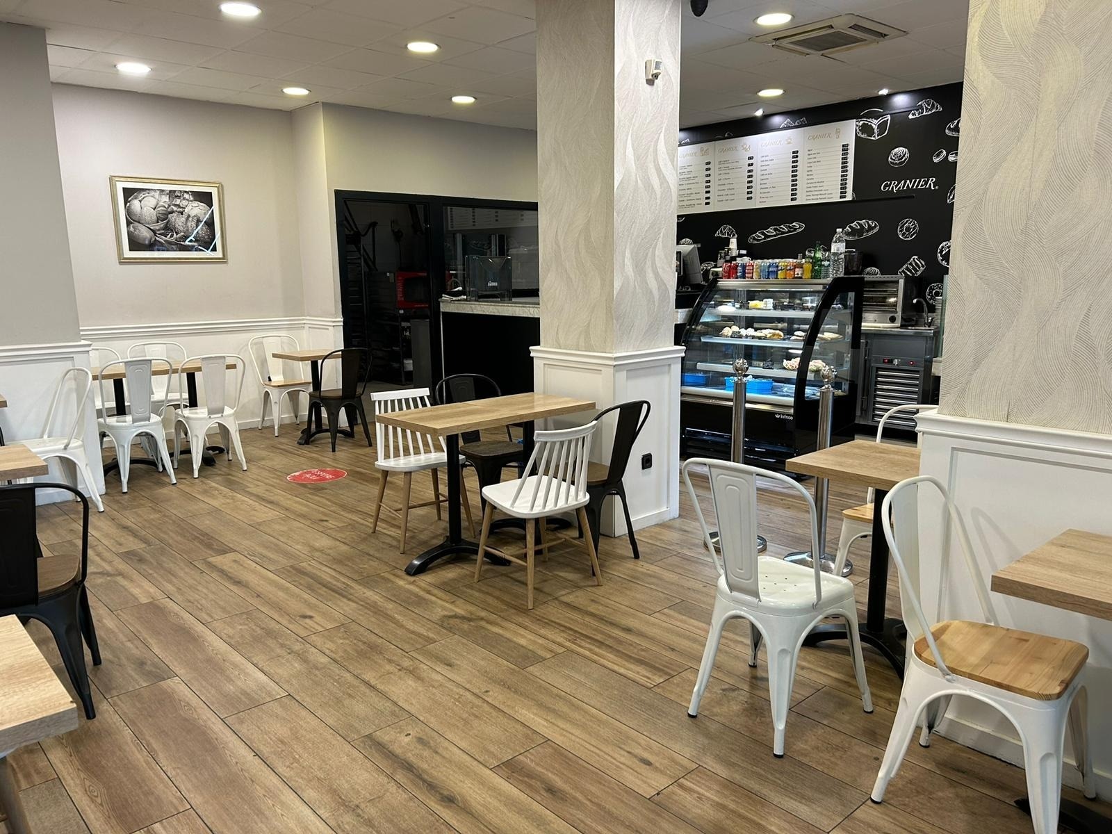 Local commercial dans Madrid, Madrid à louer Photo intérieure– Image 1 sur 5