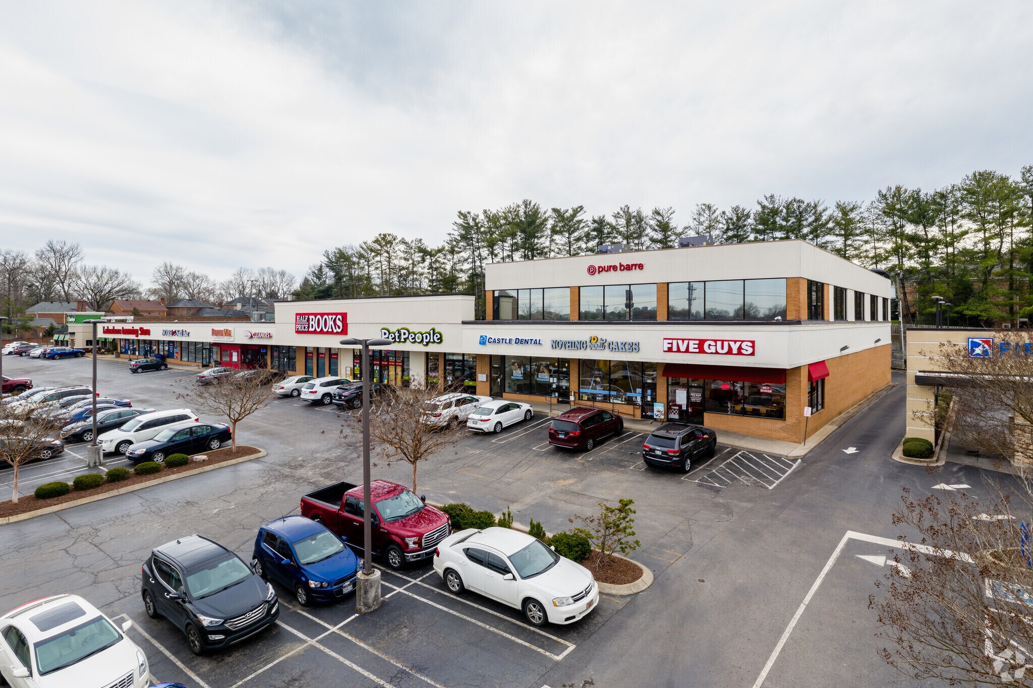 21 White Bridge Rd, Nashville, TN à louer Photo principale– Image 1 sur 7