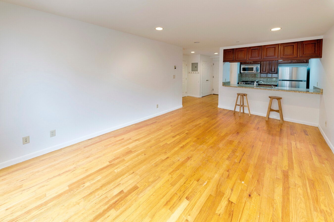 3614 Johnson Ave, Bronx, NY 10463 - Lot 2B - - Photo intérieure - Image 2 of 5