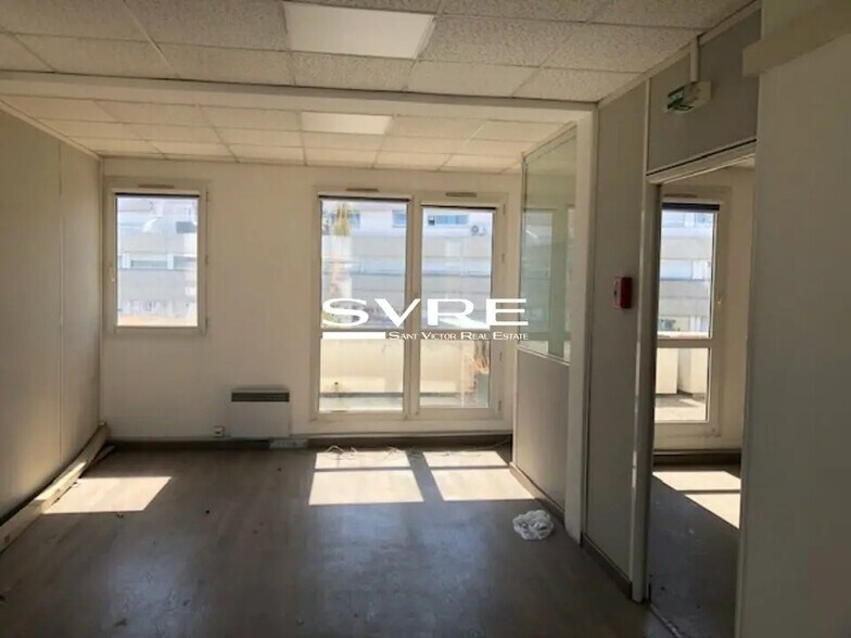 Bureau dans Marseille à louer - Photo de l’immeuble – Image 1 sur 6