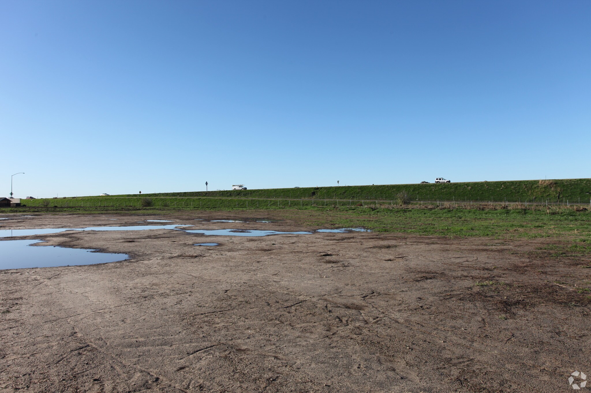 2450 Fulkerth Rd, Turlock, CA à vendre Photo principale– Image 1 sur 9