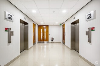 Bird Hall Ln, Stockport à louer Photo intérieure– Image 1 sur 12