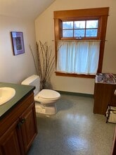 2207 NE Broadway St, Portland, OR à louer Photo intérieure– Image 2 sur 10