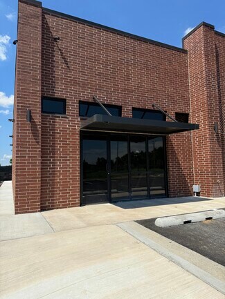 Plus de détails pour E 121st St, Jenks, OK - Bureau à louer