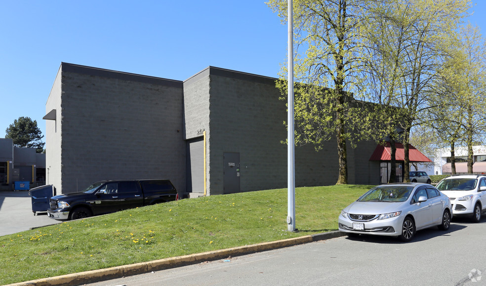 2300-2400 Vauxhall Pl, Richmond, BC à louer - Photo de l’immeuble – Image 3 sur 6