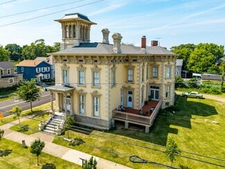 Plus de détails pour 403 E Adams St, Sandusky, OH - Hôtellerie à vendre