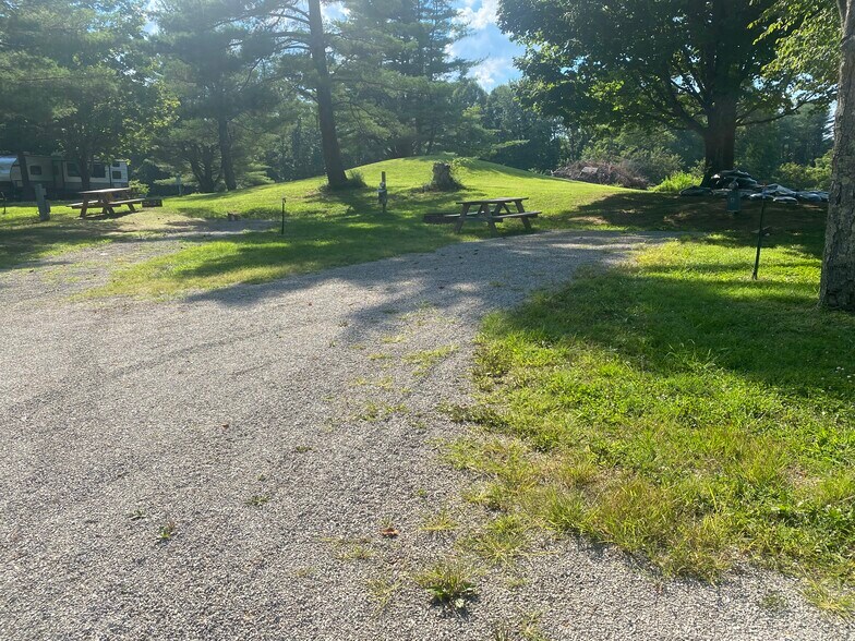7896 Roundhouse Rd, New Marshfield, OH à vendre - Photo de l’immeuble – Image 3 sur 10