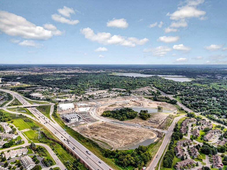 13001 County Road 10, Plymouth, MN à louer - Photo de l’immeuble – Image 3 sur 5