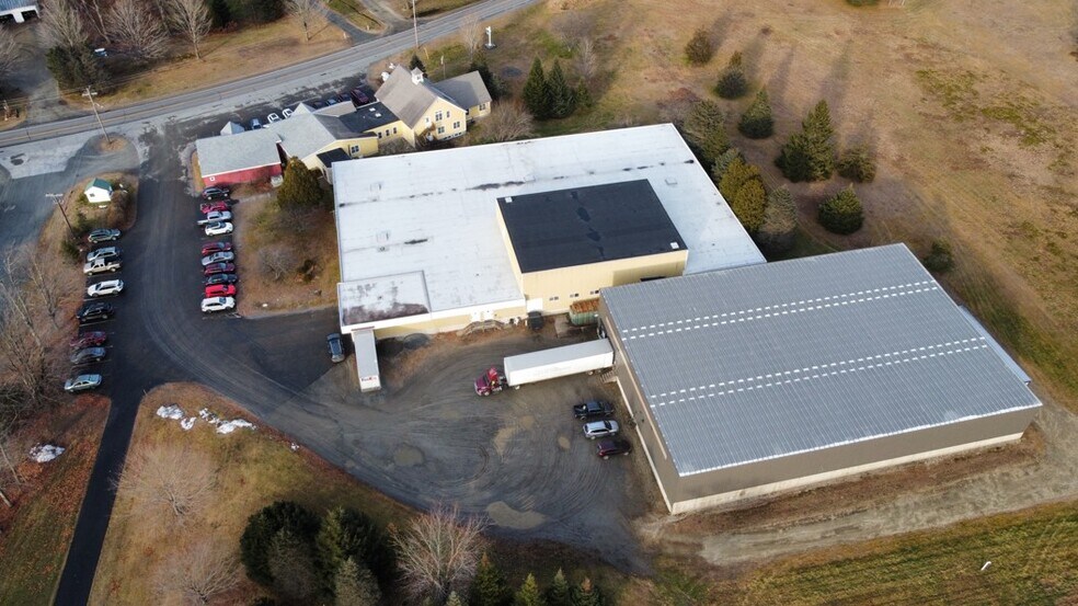 1 Teddy Bear Ln, Townshend, VT à vendre - Photo de l’immeuble – Image 2 sur 2