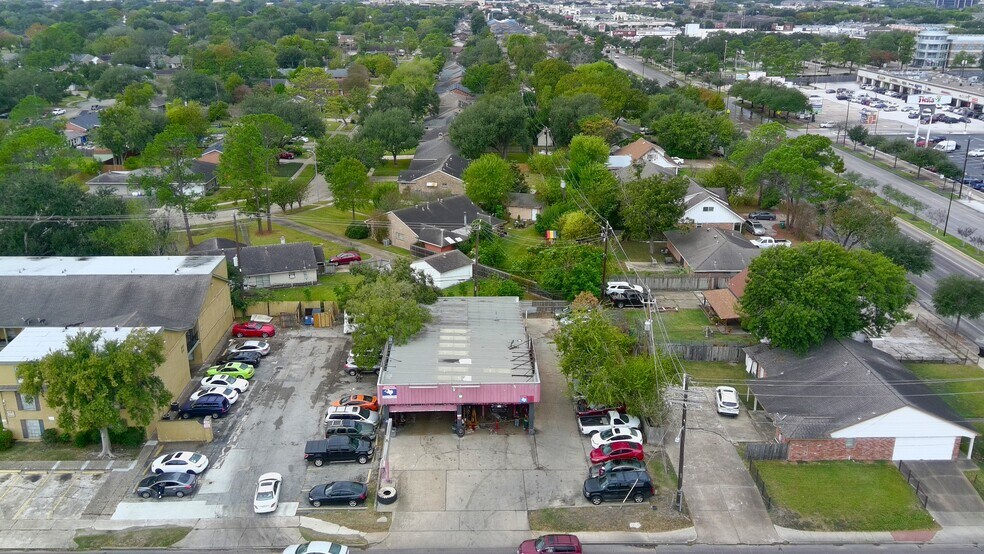 7004 S Gessner Rd, Houston, TX à vendre - Photo de l’immeuble – Image 3 sur 5