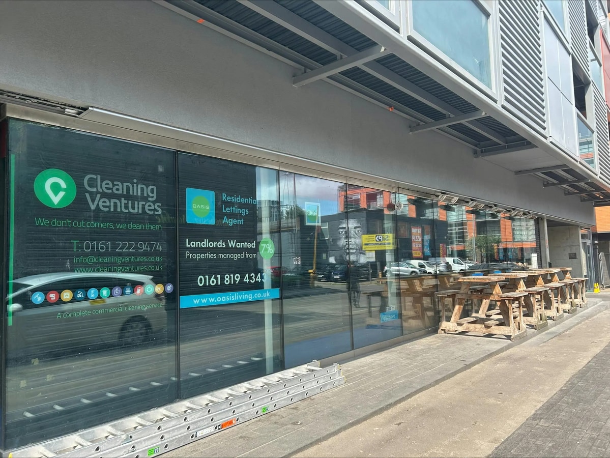 Ellesmere St, Manchester, GTM M15 4JY - Lot 1 -  - Photo intérieure - Image 2 of 2