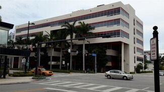 Plus de détails pour 111 KANE CONCOURSE St, Bay Harbor Islands, FL - Bureau à vendre