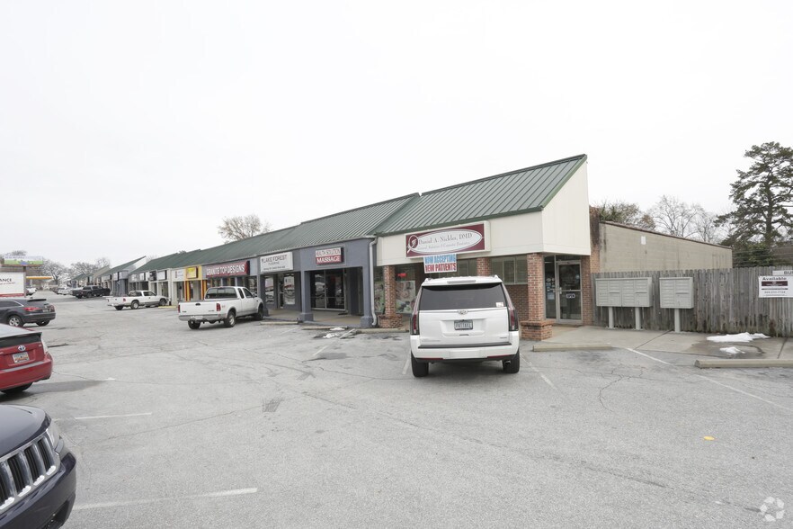 1330-1384 N Pleasantburg Dr, Greenville, SC à louer - Photo principale – Image 2 sur 35