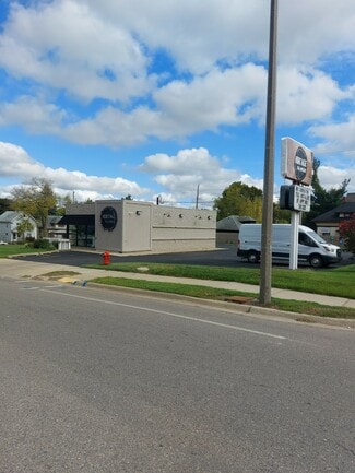 Plus de détails pour 1623 S Washington St, Lansing, MI - Local commercial à louer