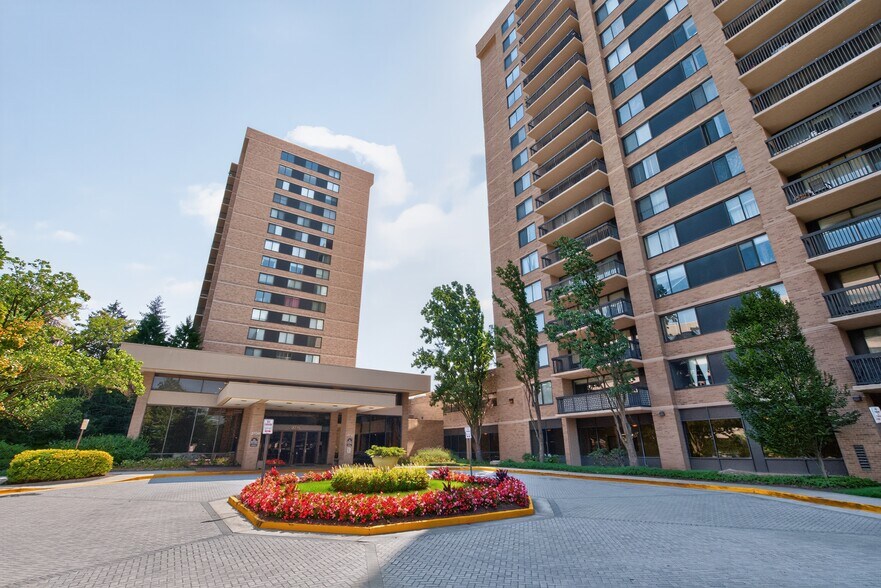 3713 S George Mason Dr, Falls Church, VA à vendre - Photo de l’immeuble – Image 3 sur 3
