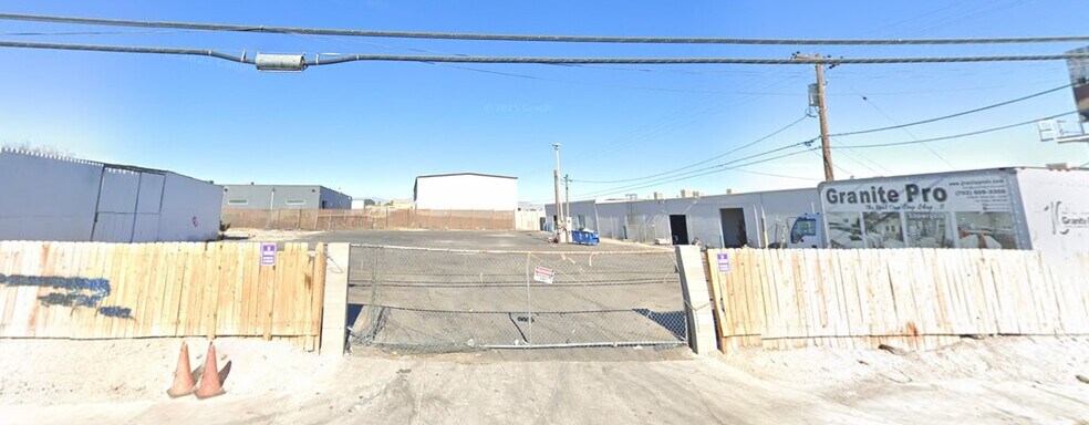 3550 Sirius Ave, Las Vegas, NV à louer - Photo de l’immeuble – Image 3 sur 4