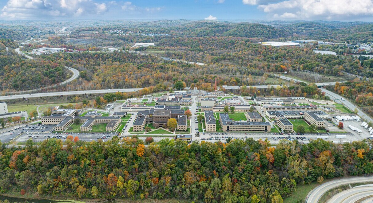 3190 William Pitt Way, Pittsburgh, PA à louer Photo principale– Image 1 sur 2