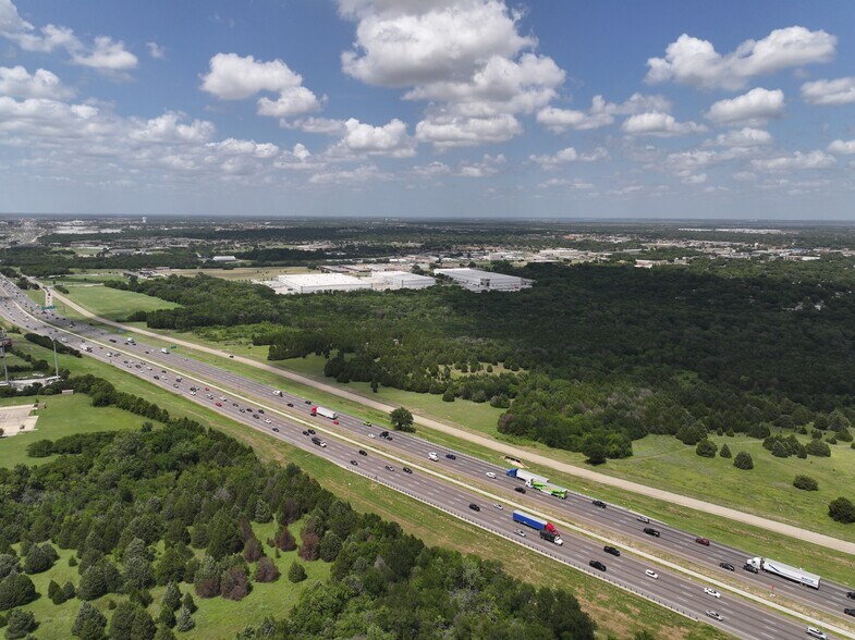 22100 LBJ Fwy, Mesquite, TX à vendre - Photo de l’immeuble – Image 2 sur 6