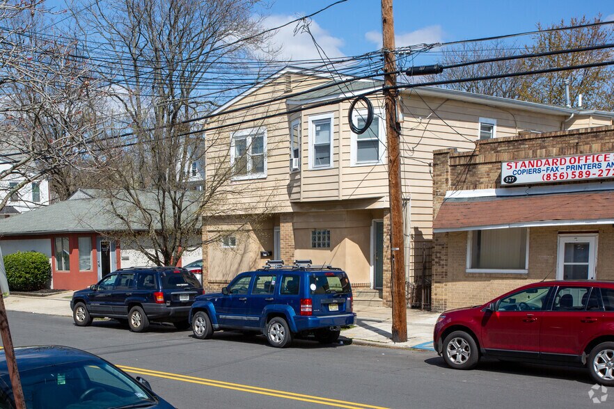 523-525 Richey Ave, Collingswood, NJ à louer - Photo de l’immeuble – Image 3 sur 7